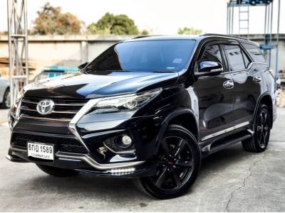 Toyota Fortuner 2.8Trd 4x4 Blacktop ปี 2017 รูปที่ 0